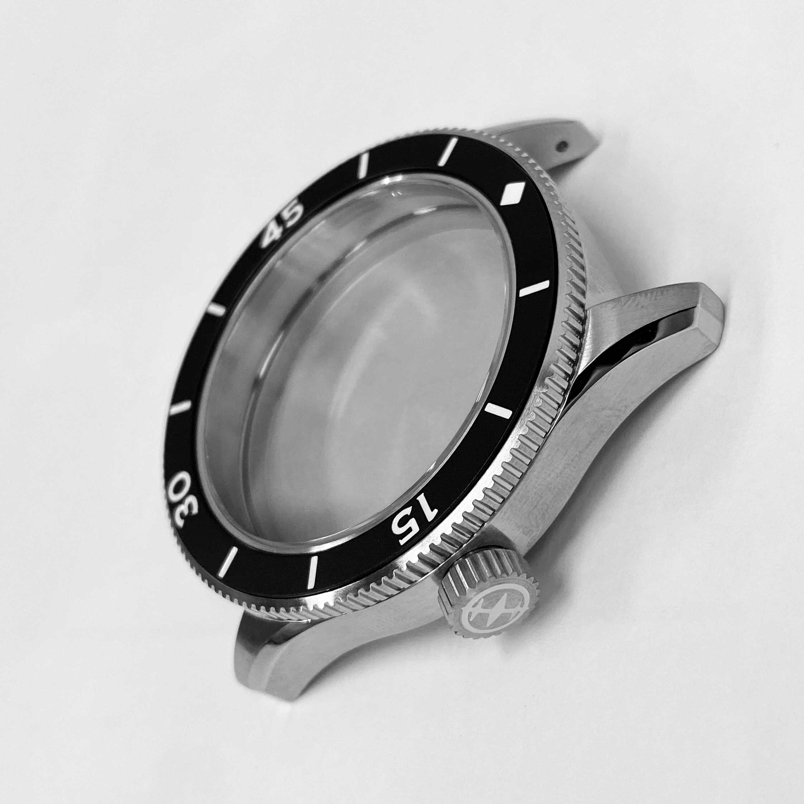316 stainless steel diver watch case, sapphire glass, screw down crown, Houtman Watches Australia