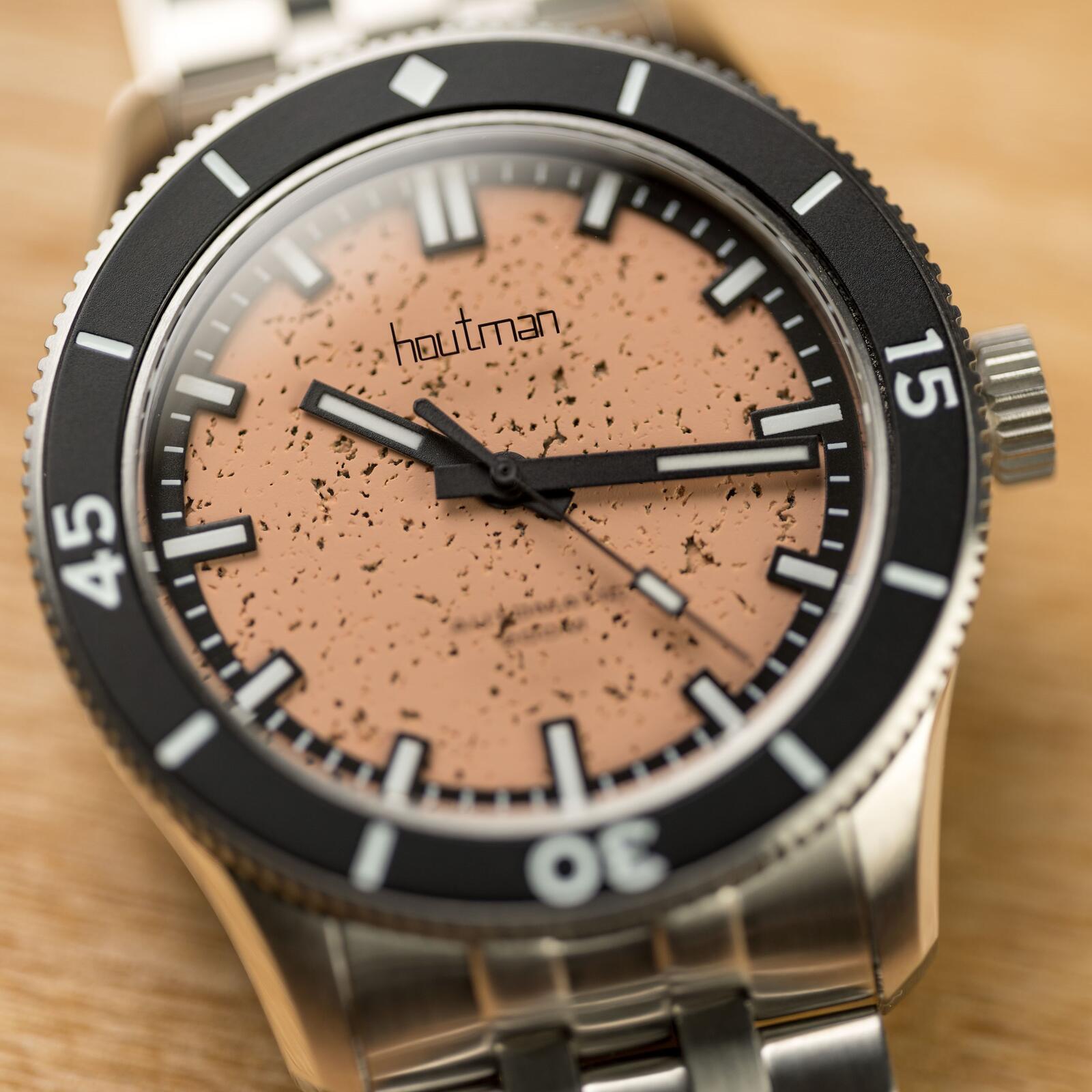 In-Depth - The Ulysse Nardin Freak, 20 years of Watchmaking Innovation